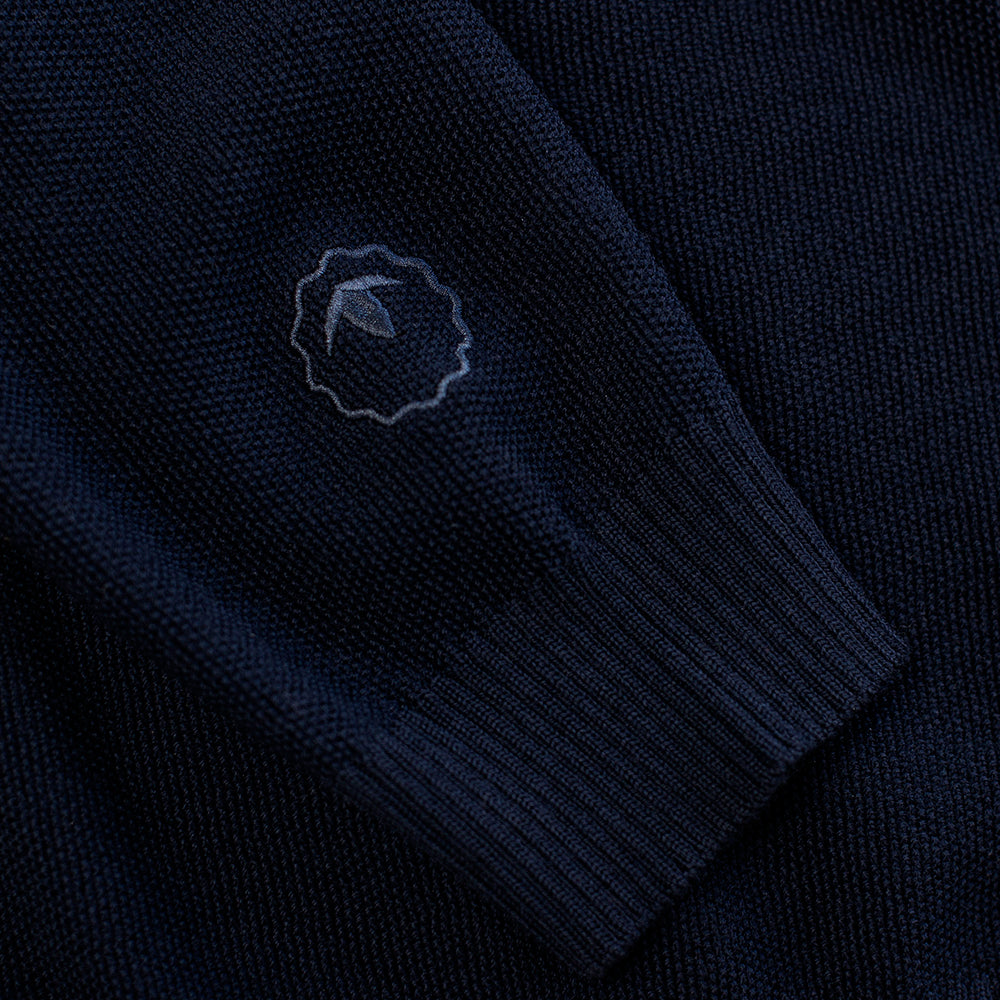 Isobaa | Mens Merino Moss Stitch Sweater (Navy/Denim) | Discover timeless style and outdoor-ready comfort with our extrafine Merino wool crew neck sweater.