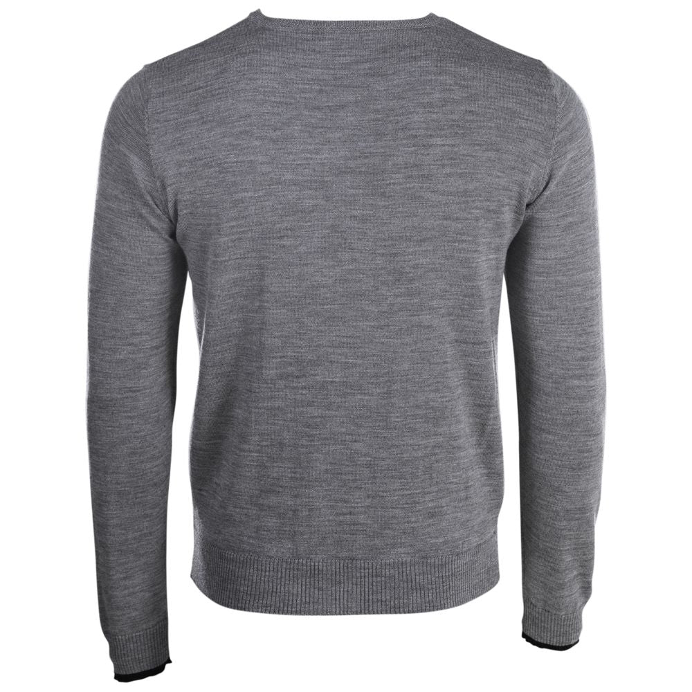Isobaa | Mens Merino V Neck Sweater (Charcoal) | Stay comfortable on the go with our V-neck sweater crafted from superfine Merino wool.
