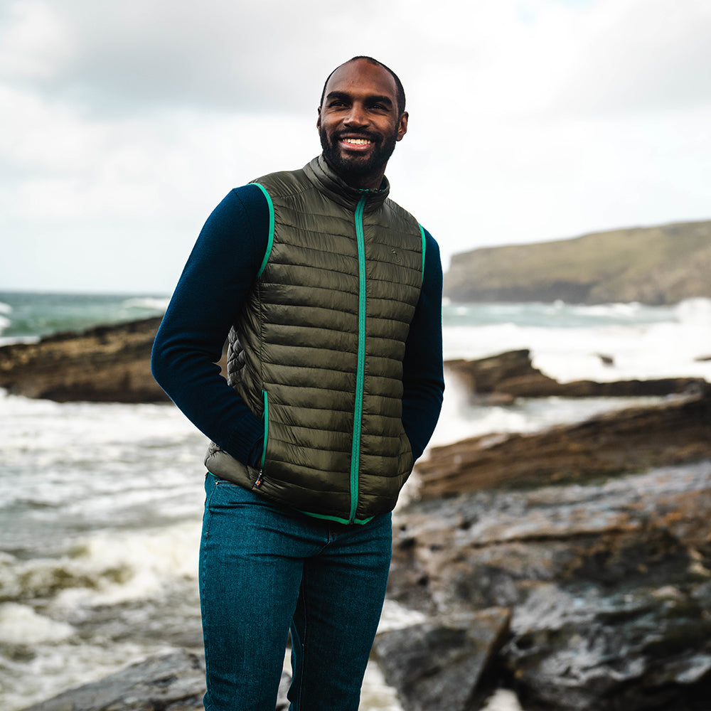 Isobaa | Mens Merino Wool Insulated Gilet (Forest/Green) | Fight the chill with our innovative Merino gilet. | Model: Michael
