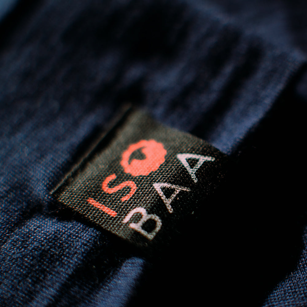 Isobaa | Merino 180 Neck Warmer (Navy) | Beat the winter chill with Isobaa's superfine Merino wool neck warmer.