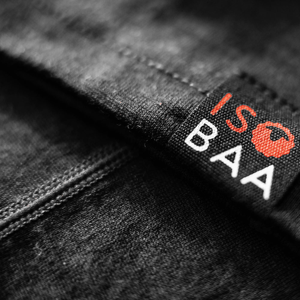 Isobaa | Merino 180 Neck Warmer (Smoke) | Beat the winter chill with Isobaa's superfine Merino wool neck warmer.