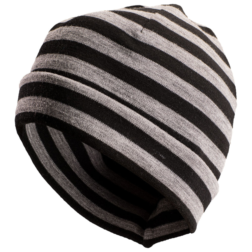 Isobaa | Merino 230 Beanie (Charcoal/Black) | Isobaa's double-layered Merino beanie is your key to warmth & comfort in any season.