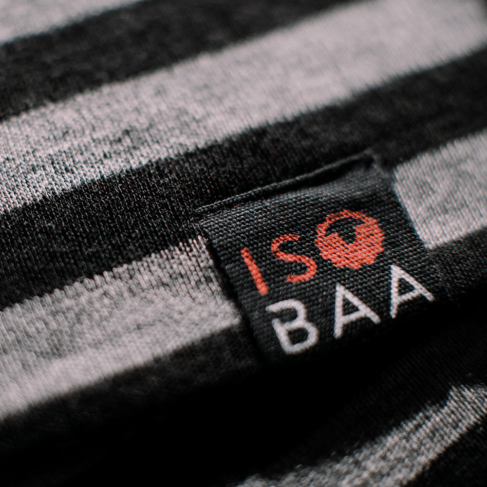 Isobaa | Merino 230 Beanie (Charcoal/Black) | Isobaa's double-layered Merino beanie is your key to warmth & comfort in any season.