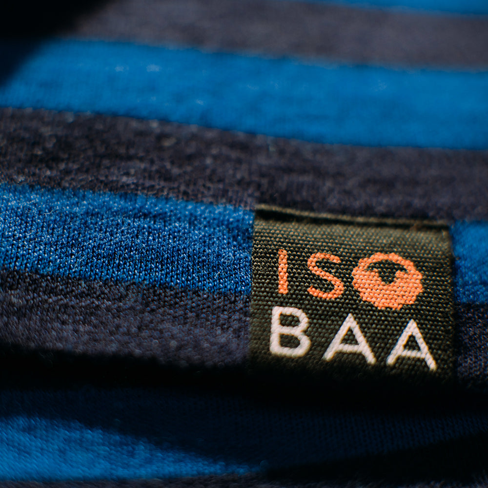 Isobaa | Merino 230 Beanie (Navy/Blue) | Isobaa's double-layered Merino beanie is your key to warmth & comfort in any season.