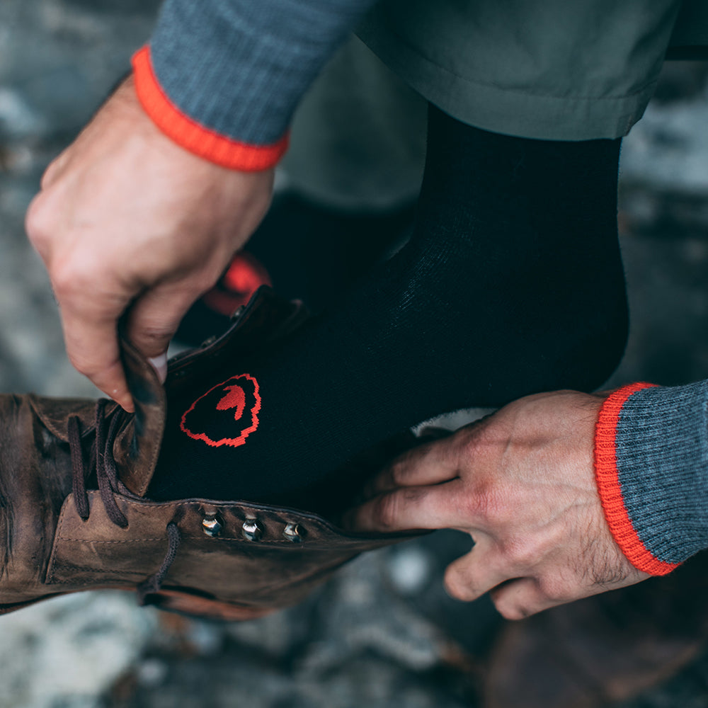 Isobaa | Merino Blend Everyday Socks (3 Pack - Black) | Discover the ultimate everyday sock with Isobaa's Merino blend (3-pack).