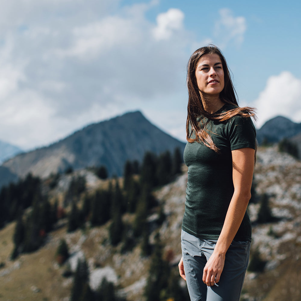 Isobaa | Womens Merino 150 Short Sleeve Crew (Forest) | Gear up for performance and comfort with Isobaa's technical Merino short-sleeved top. | Model: Jess