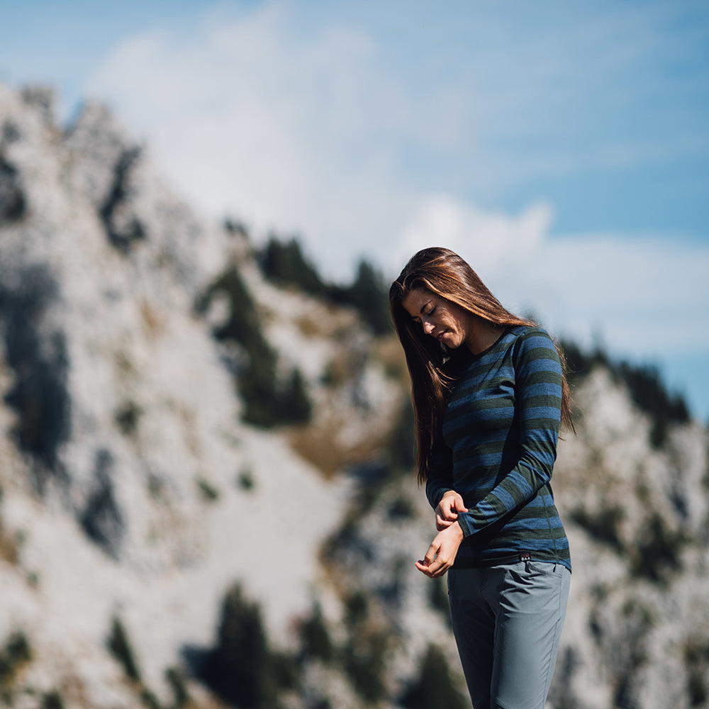 Isobaa | Womens Merino 180 Long Sleeve Crew (Forest/Denim) | Get outdoors with the ultimate Merino wool long-sleeve top. | Model: Jess