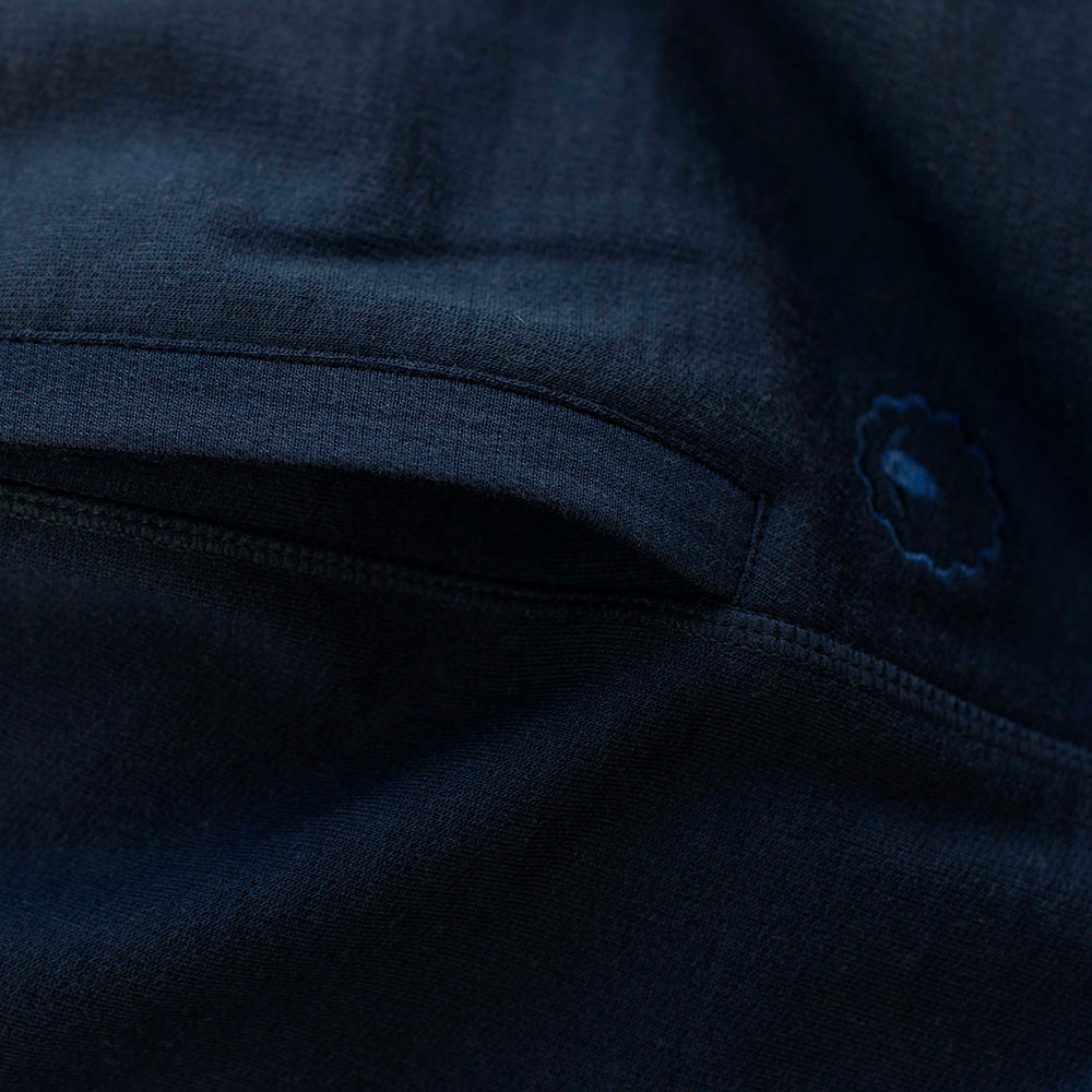 Isobaa | Womens Merino 260 Lounge Cuffed 3/4 Joggers (Navy/Smoke) | Ultimate comfort and performance with our superfine Merino cropped joggers.