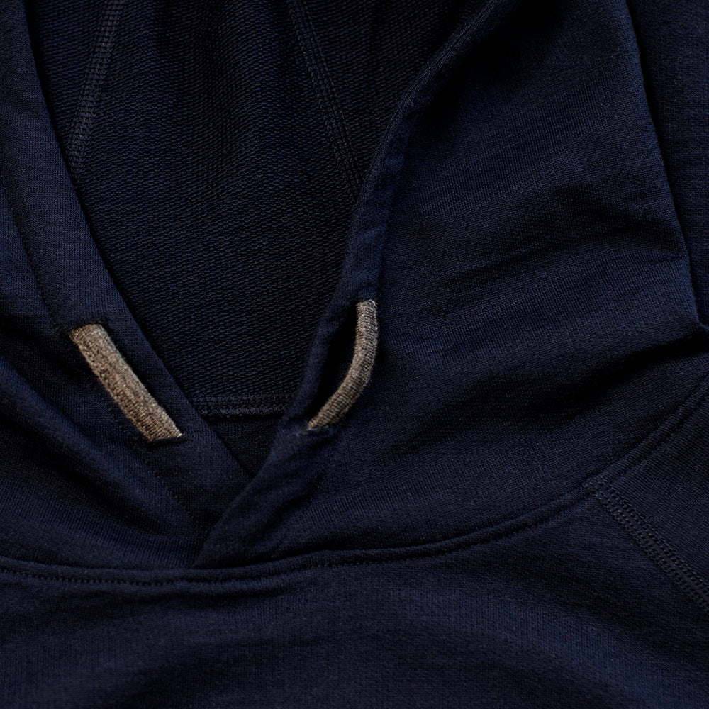 Isobaa | Womens Merino 260 Lounge Hoodie (Navy/Smoke) | Experience the best in comfort and performance with our midweight 260gm Merino wool pullover hoodie.