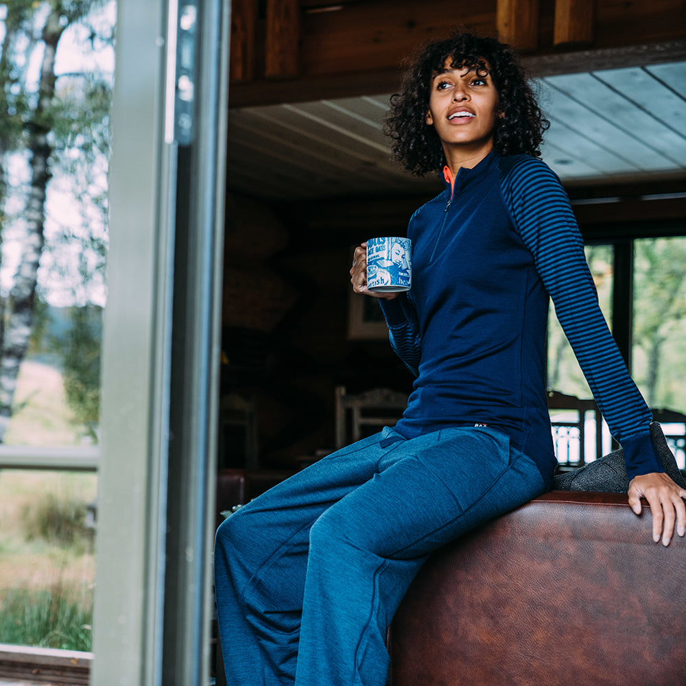 Isobaa | Womens Merino 260 Lounge Loose Joggers (Denim/Navy) | Isobaa 260gm Merino wool lounge joggers. | Model: Micah