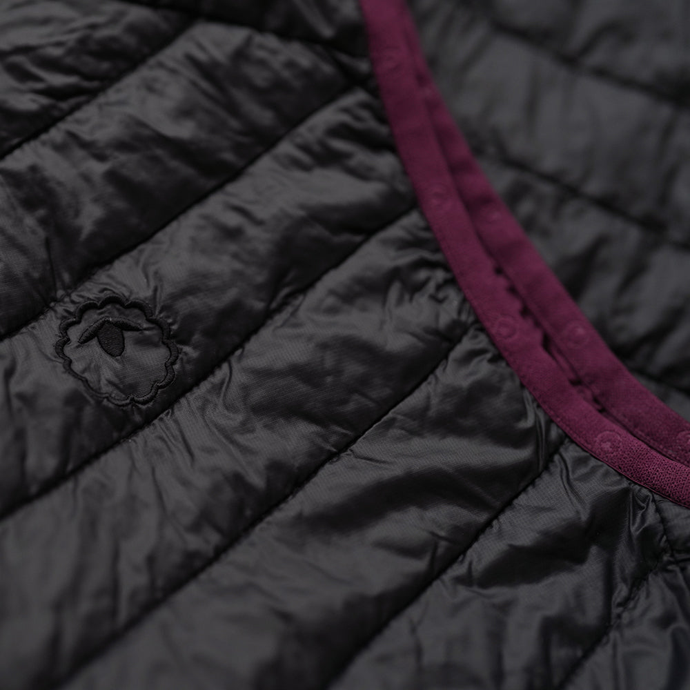 Isobaa | Womens Merino Wool Insulated Gilet (Black/Wine) | Fight the chill with our innovative Merino gilet.