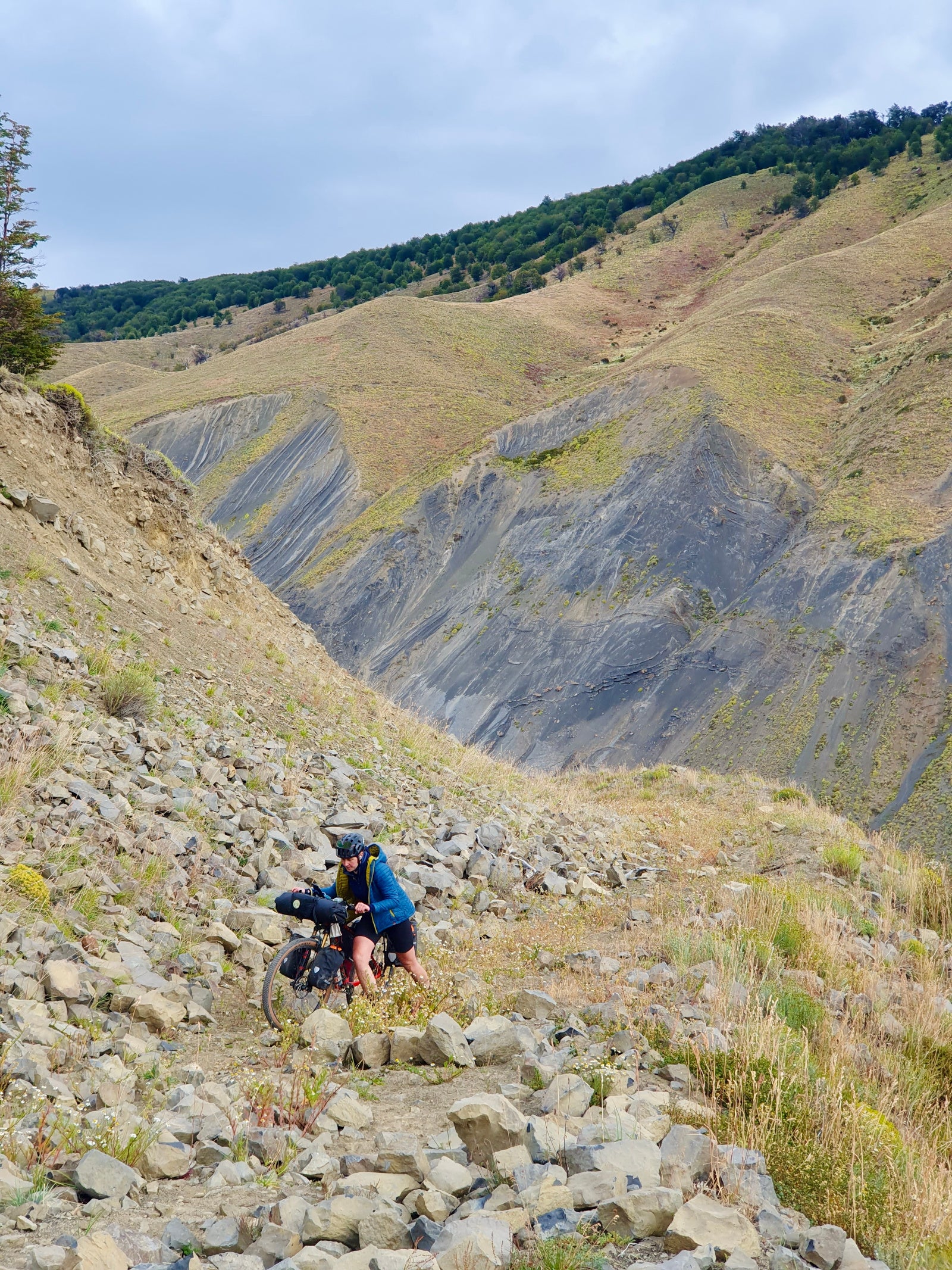 Melaine - a long day bikepacking in Isobaa merino