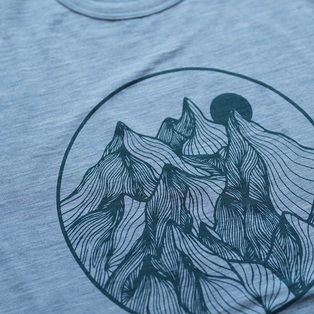 Isobaa | Mens Merino 150 Mountains Tee (Sky/Petrol) | Gear up for adventure with our superfine Merino Tee.