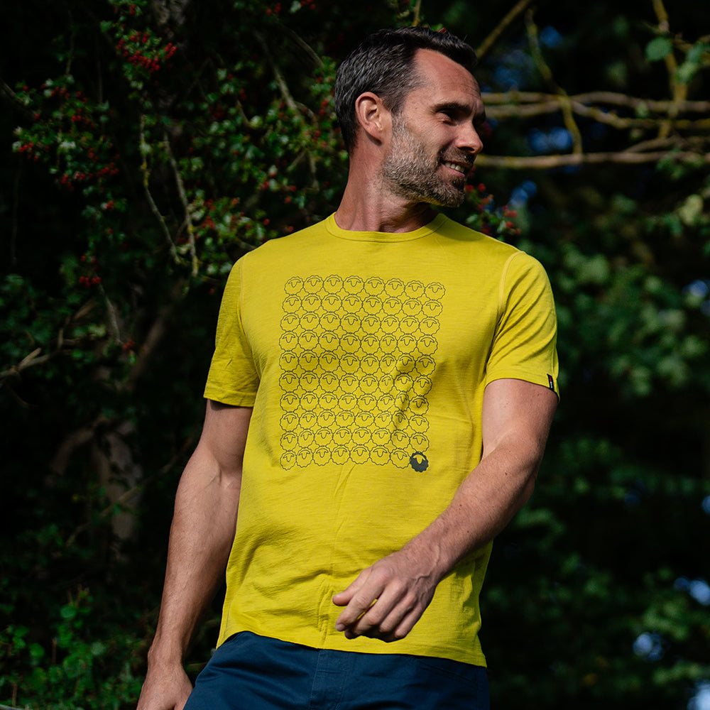 Isobaa | Mens Merino 150 Odd One Out Tee (Lime/Smoke) | Gear up for everyday adventures, big and small, with Isobaa's superfine Merino Tee.