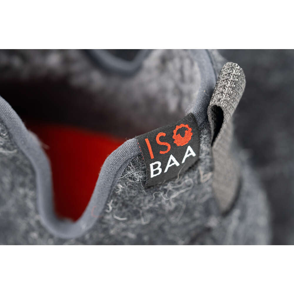 Isobaa | Merino Blend Slipper Boots (Charcoal) | Relax in comfort in an optimal blend of merino & polyester, offering both cosy warmth and lasting durability.