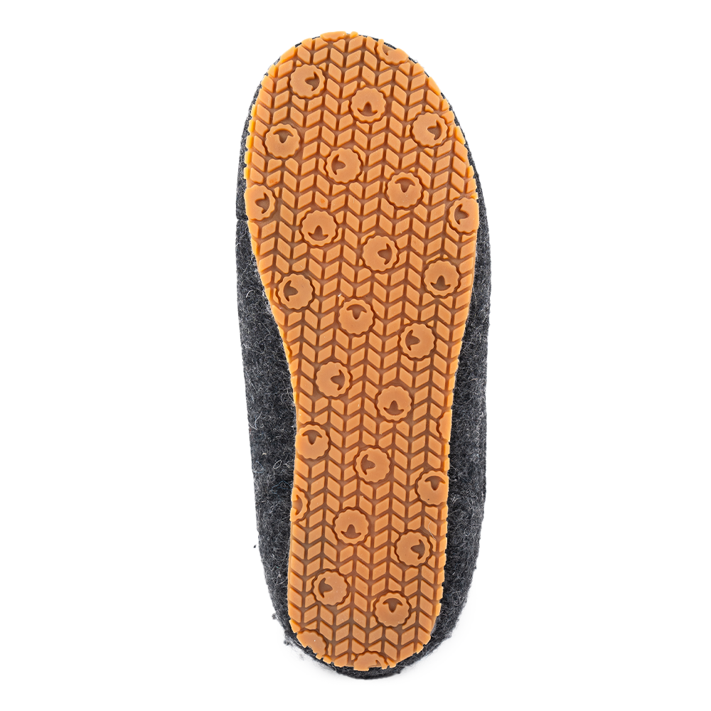 Isobaa | Merino Blend Slipper Boots (Smoke) | Relax in comfort in an optimal blend of merino & polyester, offering both cosy warmth and lasting durability.