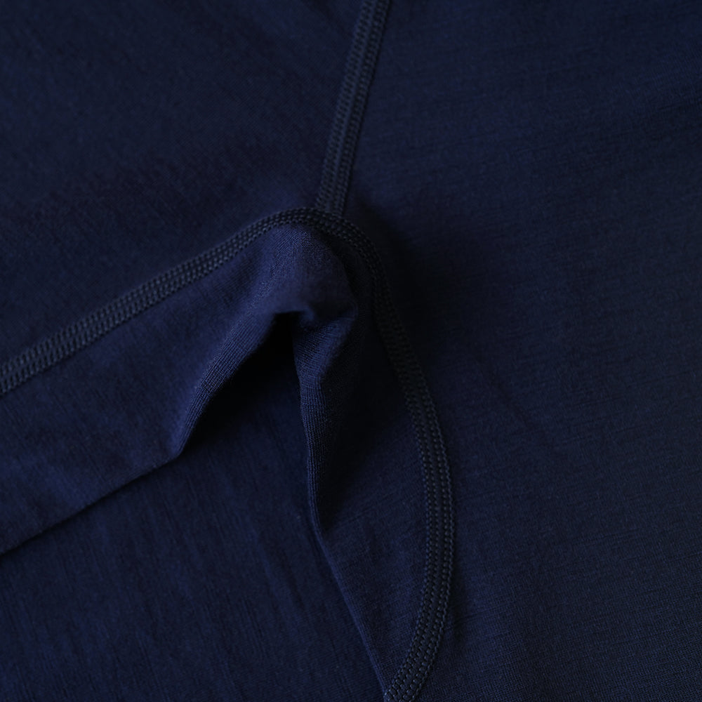 Isobaa | Womens 160 Merino Active Long Sleeve Crew (Navy) | Elevate your active wardrobe with our Women's 160 Merino Active Long Sleeve Crew, expertly crafted from 160g 18.5 micron superfine merino wool