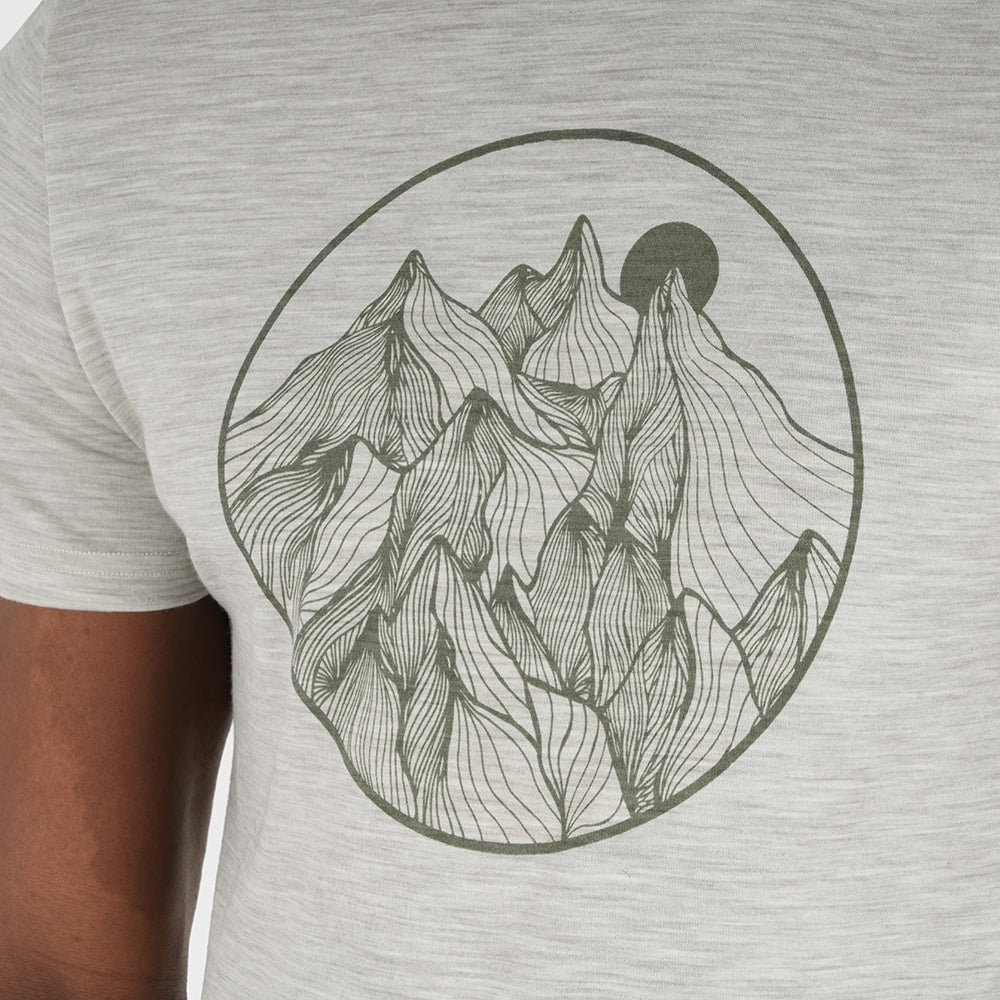 Mens Merino 150 Mountains Tee (Jute/Olive)