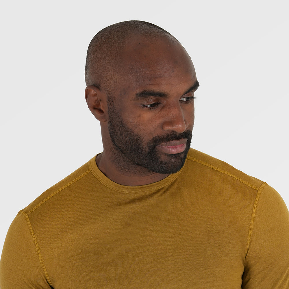 Mens Merino 180 Long Sleeve Crew (Dull Gold) | Model: Michael