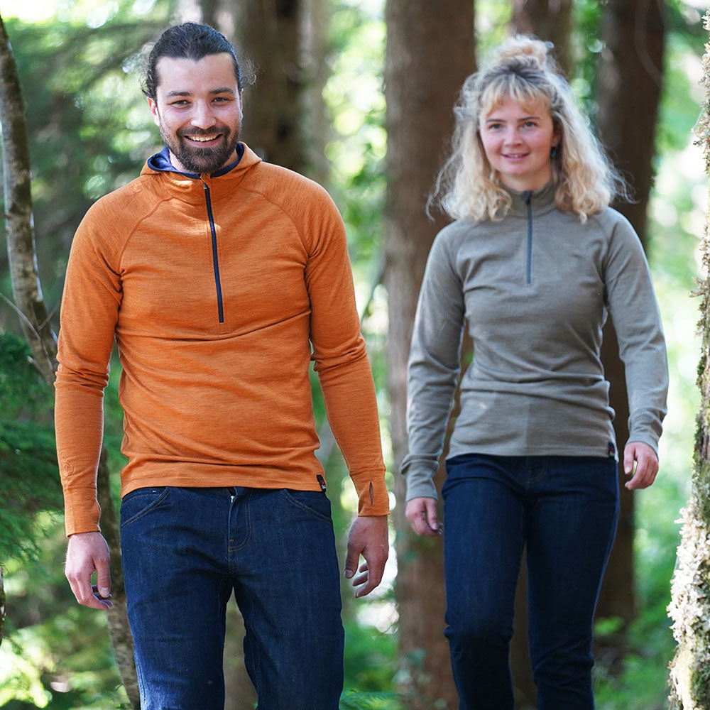 Isobaa Mens Merino 200 Zip Neck Hoodie (Spice Melange/Navy) | Model: Seb