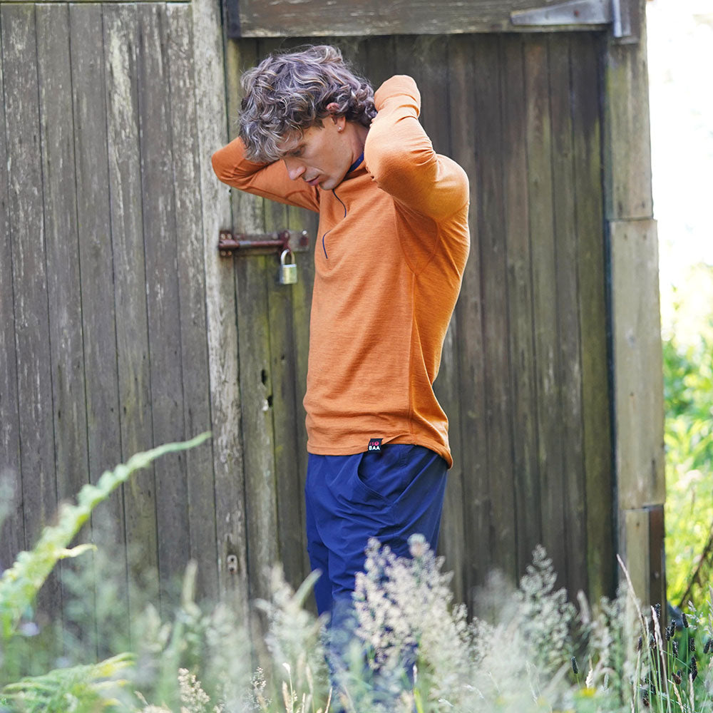 Isobaa Mens Merino 200 Zip Neck Hoodie (Spice Melange/Navy) | Model: Inigo