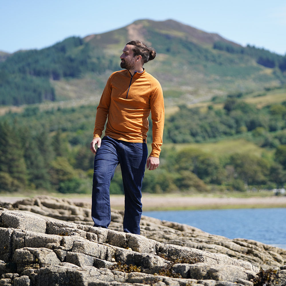 Isobaa Mens Merino 200 Long Sleeve Zip Neck (Spice Melange/Navy) | Model: Seb