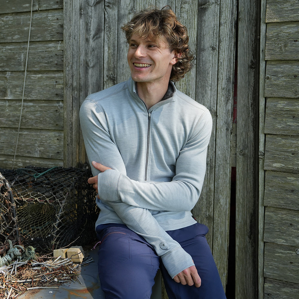 Isobaa Mens Merino 320 Long Sleeve Half Zip (Cloud Melange/Smoke) | Model: Inigo
