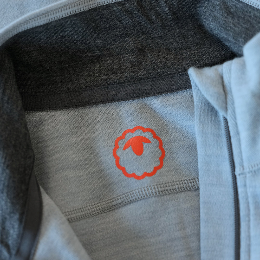 Isobaa Mens Merino 320 Long Sleeve Half Zip (Cloud Melange/Smoke)