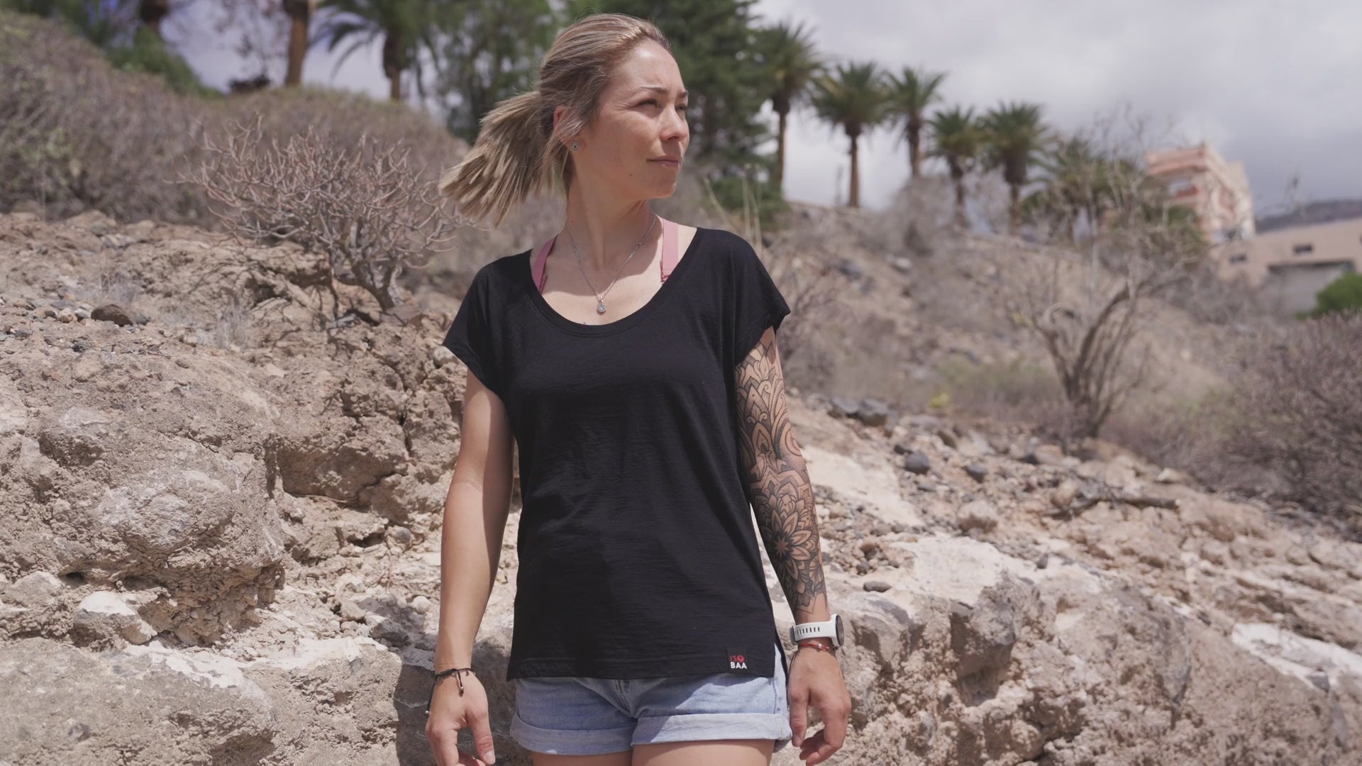Womens 120 Ultrafine SS Scoop Top (Black) | align: 40% 40% | Model: IsabelC