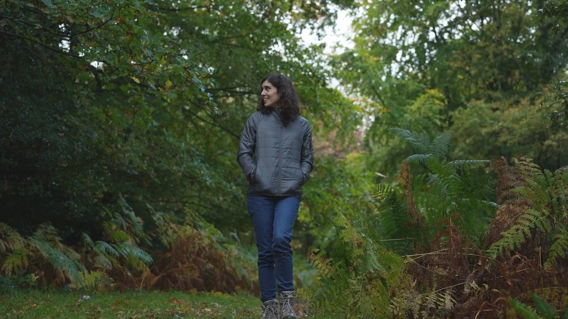 Isobaa | Womens Packable Insulated Jacket (Smoke/Black) | Exceptional warmth, packable convenience, and sustainable design with our lightweight Merino wool jacket. | align: 40% 55% | Model: Clémentine