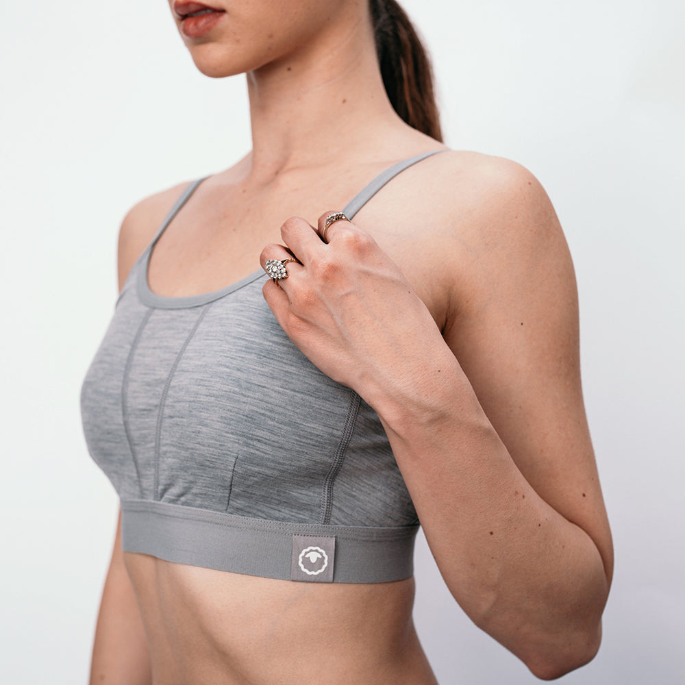 Womens Merino Blend 160 Crop Top (Cloud Melange) | Model: SS25-1