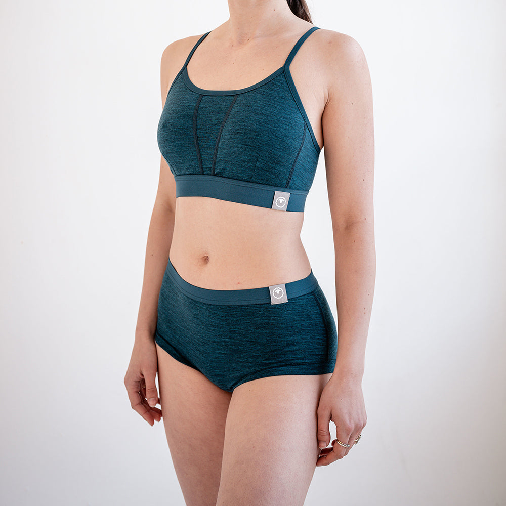 Womens Merino Blend 160 Crop Top (Petrol) | Model: SS25-1