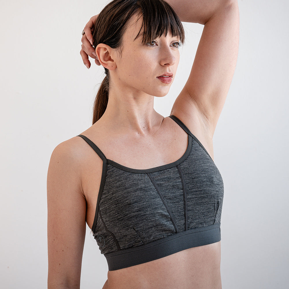 Womens Merino Blend 160 Crop Top (Smoke Melange) | Model: SS25-1