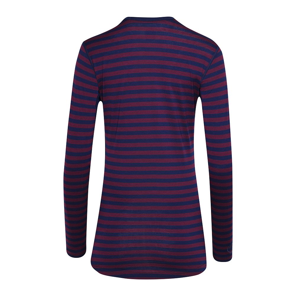 Isobaa | Womens Merino 180 Long Sleeve Crew (Navy/Wine) | Get outdoors with the ultimate Merino wool long-sleeve top.
