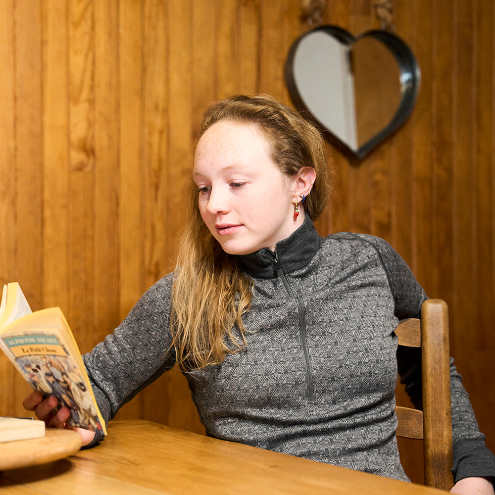 Womens Merino Blend 250 Geometric Jacquard Long Sleeve Zip Neck (Smoke/Charcoal) | Model: Olivia