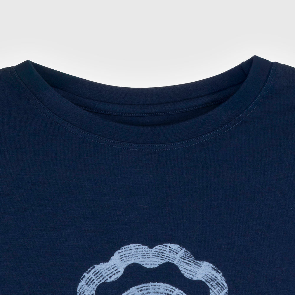 Womens Merino 150 Emblem Relaxed Tee (Navy/Sky)
