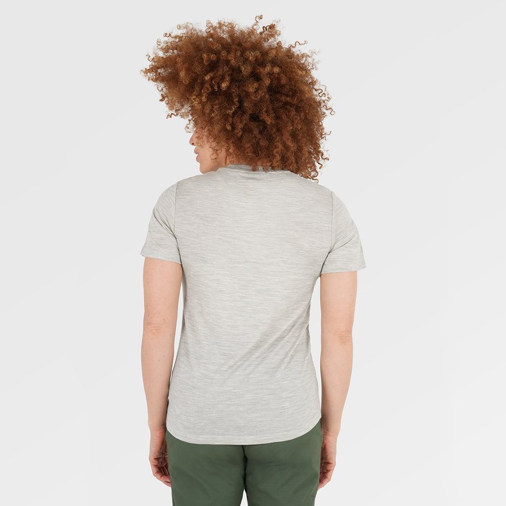 Womens Merino 150 Mountains Tee (Jute/Denim) | Model: Chi Chi
