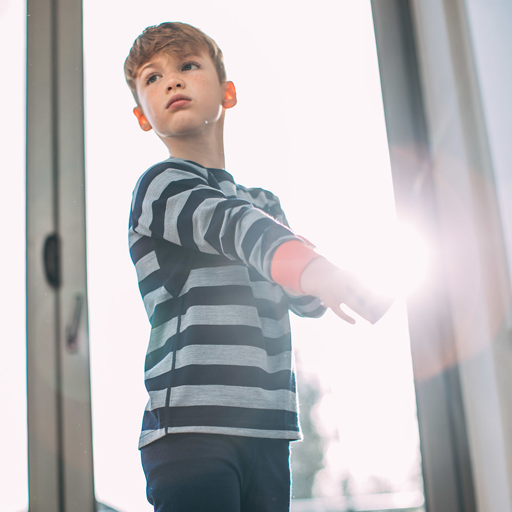 Isobaa | Junior Merino Blend 200 Long Sleeve Crew (Stripe Navy/Sky) | Your child's new favorite top: warm, breathable, and always comfortable thanks to Isobaa's Merino Wool blend.