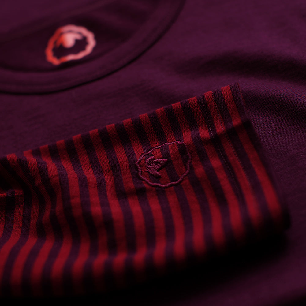 Isobaa | Mens Merino 180 Long Sleeve Crew (Stripe Wine/Red) | Get outdoors with the ultimate Merino wool long-sleeve top.