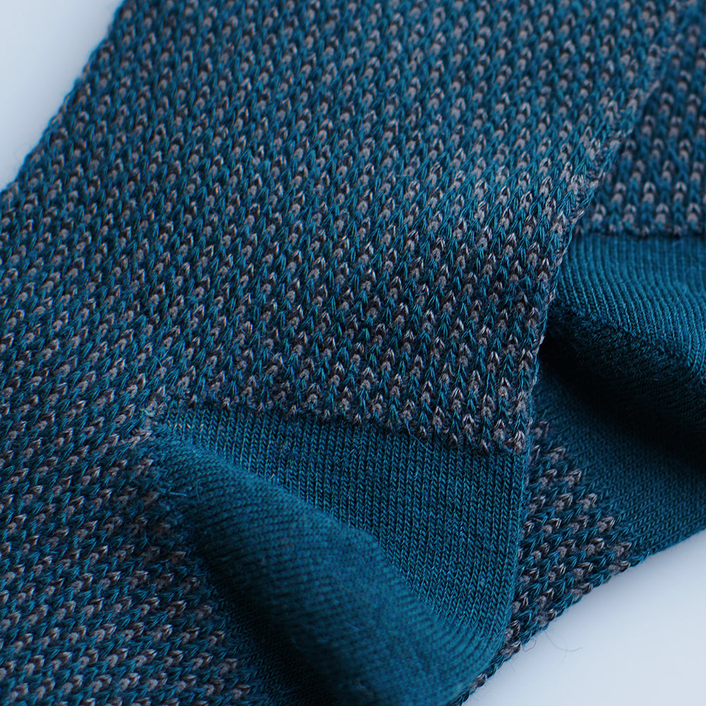 Isobaa | Merino Blend Moss Stitch Socks (Petrol/Smoke) | Isobaa's Merino blend moss-stitch socks are a must-have addition to your sock drawer with their cosy texture and natural Merino wool benefits.