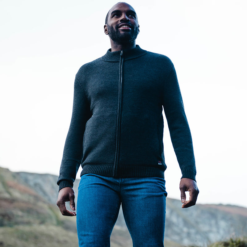 Isobaa | Mens Merino Zip Sweater (Black) | Discover exceptional warmth, comfort, and everyday versatility with our extrafine Merino wool sweater.