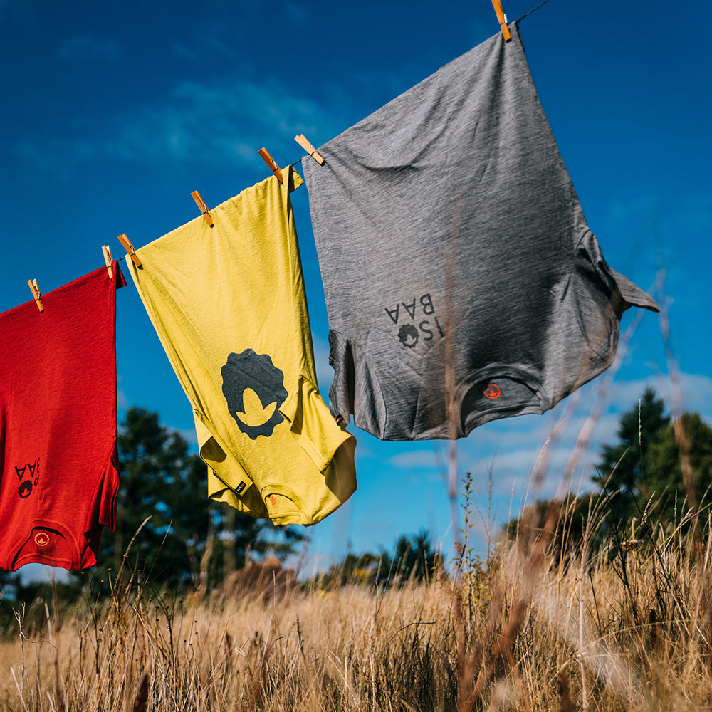 Isobaa | Mens Merino 150 Logo Tee (Charcoal) | Gear up for adventure with Isobaa's superfine Merino tee.