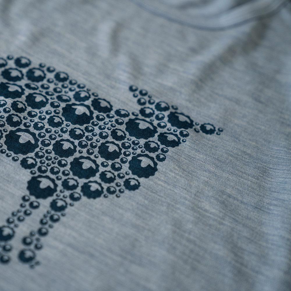 Isobaa | Mens Merino 150 Sheep Tee (Sky) | Gear up for everyday adventures in Isobaa's superfine Merino Tee.