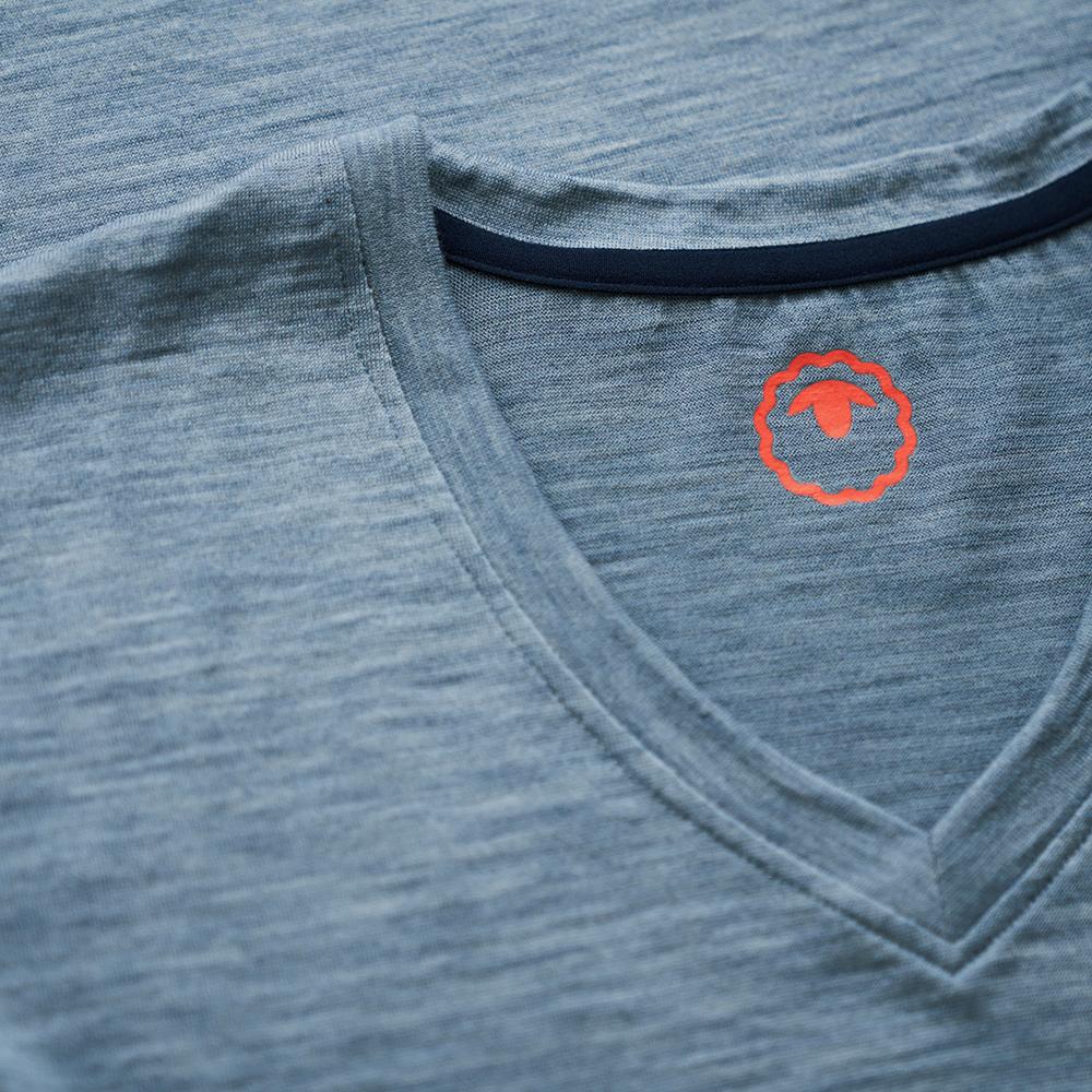 Isobaa | Mens Merino 150 V-Neck Tee (Sky) | Embark on new adventures with Isobaa's superfine Merino V-neck Tee.