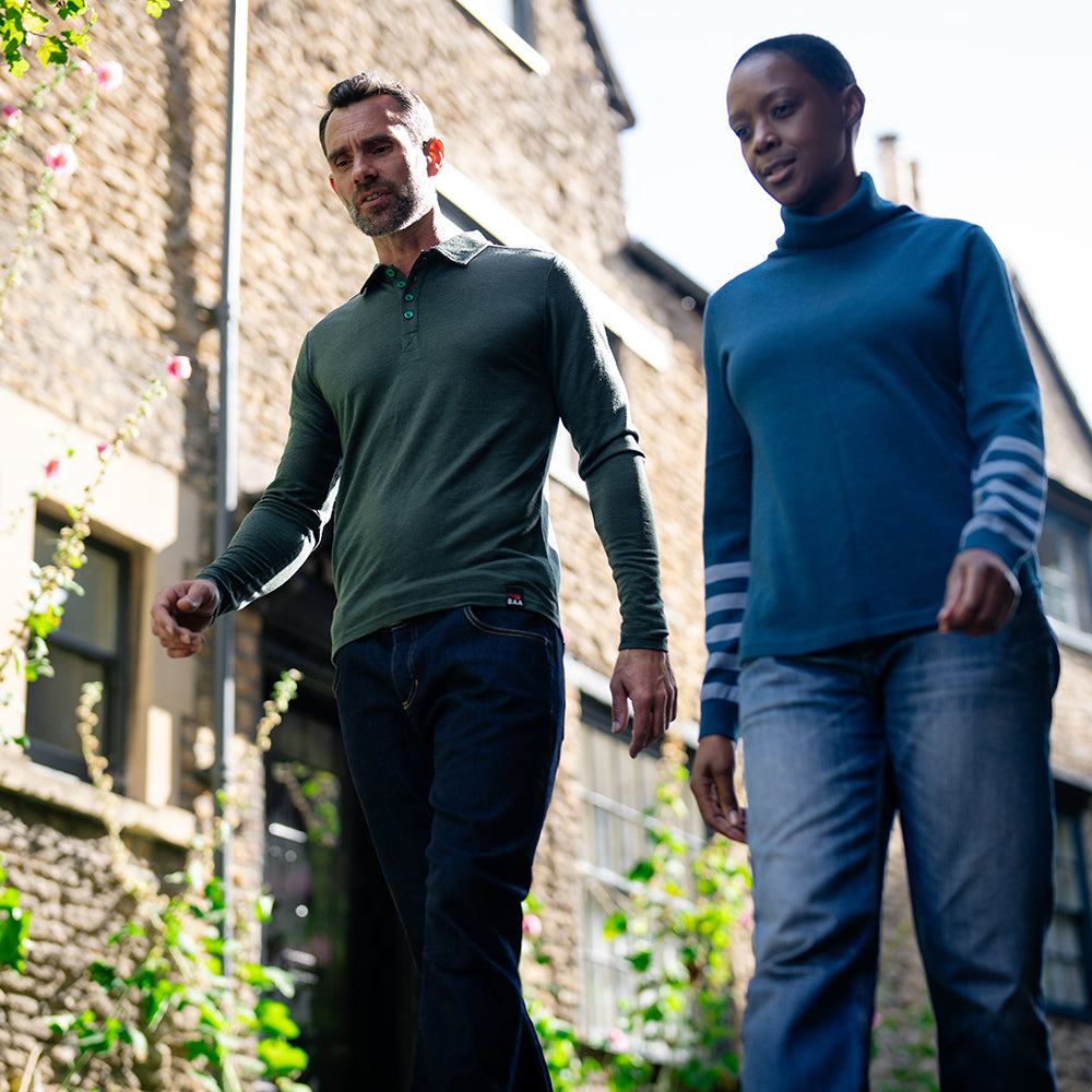 Isobaa | Mens Merino 200 Long Sleeve Polo Shirt (Forest/Green) | Discover unmatched comfort with our 200gm Merino wool polo.