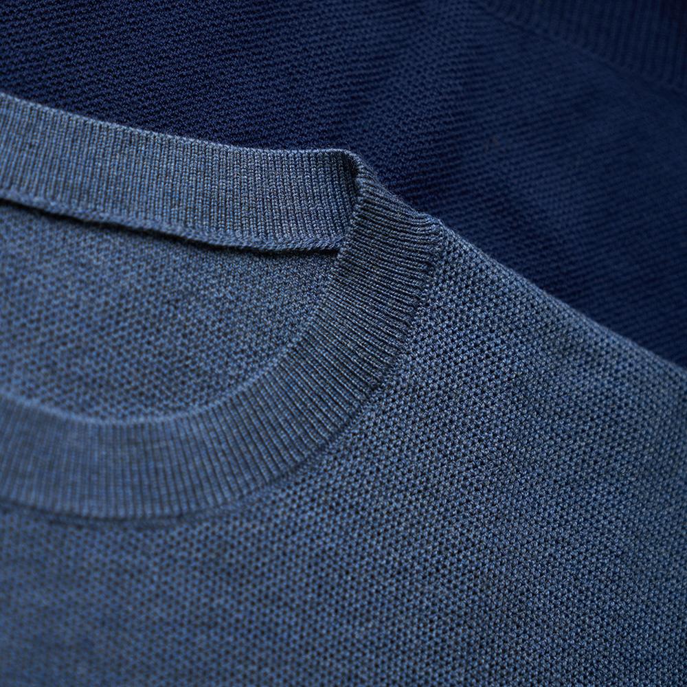 Isobaa | Mens Merino Honeycomb Sweater (Navy/Denim) | The perfect blend of function and elegance in our extrafine 12-gauge Merino wool crew neck sweater.