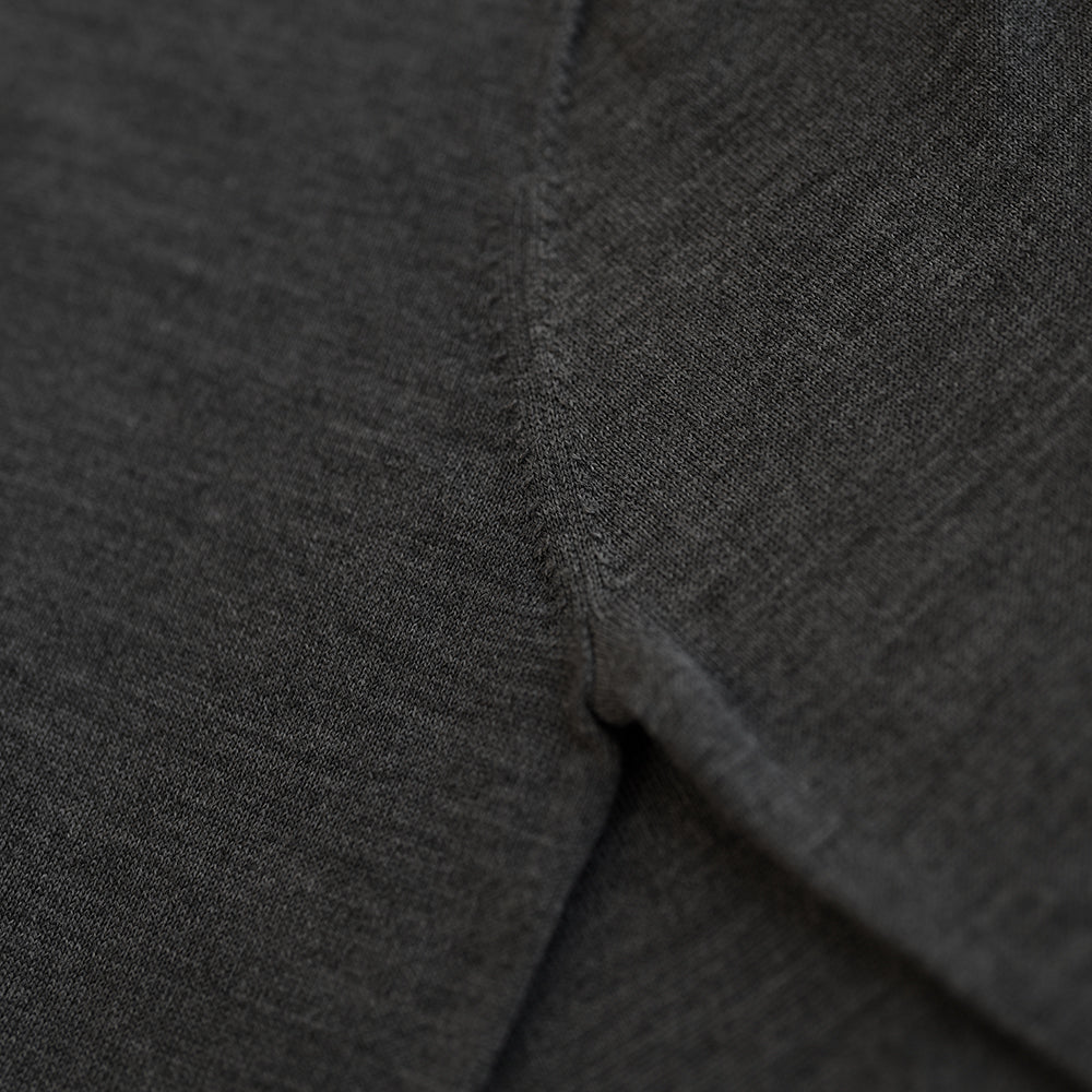 Isobaa | Mens Merino V Neck Sweater (Smoke/Charcoal) | Stay comfortable on the go with our V-neck sweater crafted from superfine Merino wool.