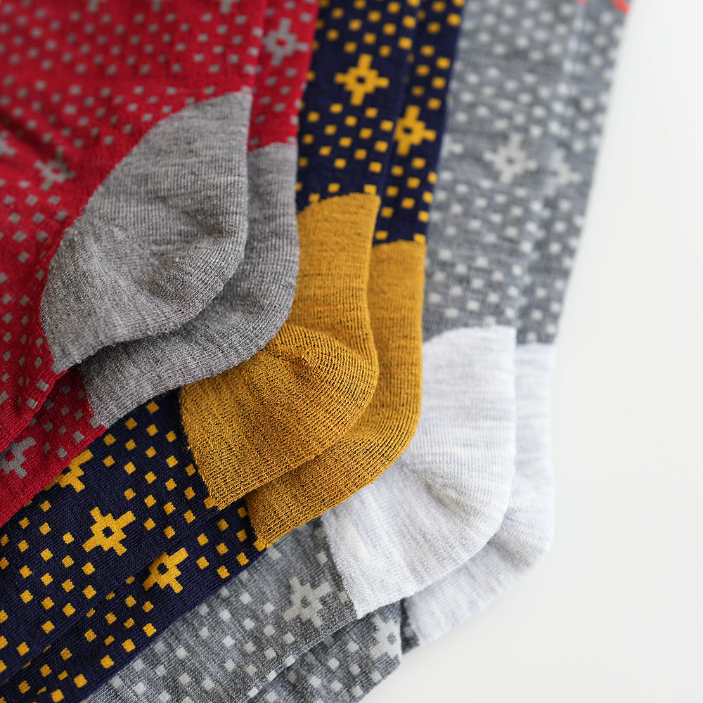 Isobaa | Merino Blend Festive Socks (3 Pack - Navy/Smoke/Red) | Festive feet await! Chase away the winter chill with Isobaa's Merino blend festive socks (3-pack).