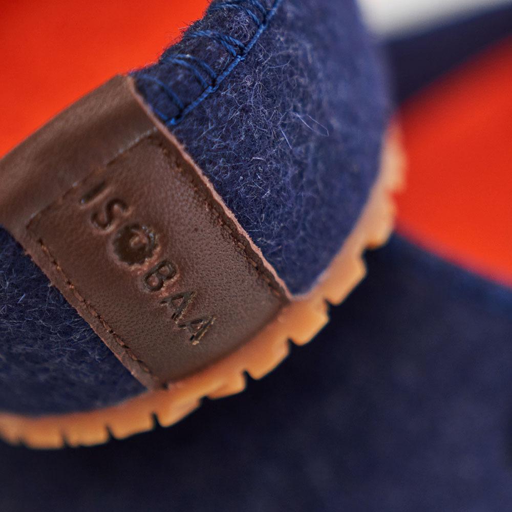 Isobaa | Merino Wool Blend Slippers (Navy/Orange) | Comfort that lasts – Isobaa's Merino blend slippers are your companions for relaxation both indoors and out.