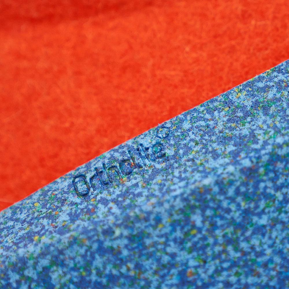 Isobaa | Merino Wool Blend Slippers (Navy/Orange) | Comfort that lasts – Isobaa's Merino blend slippers are your companions for relaxation both indoors and out.